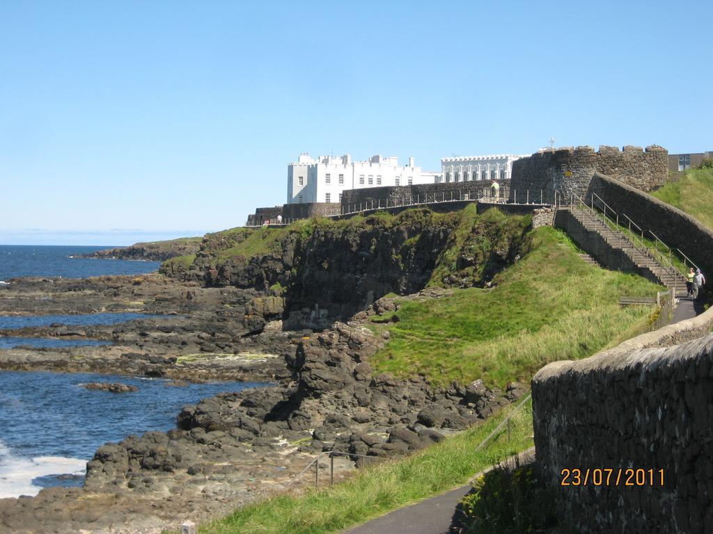 Tranquility Portstewart Villa ภายนอก รูปภาพ